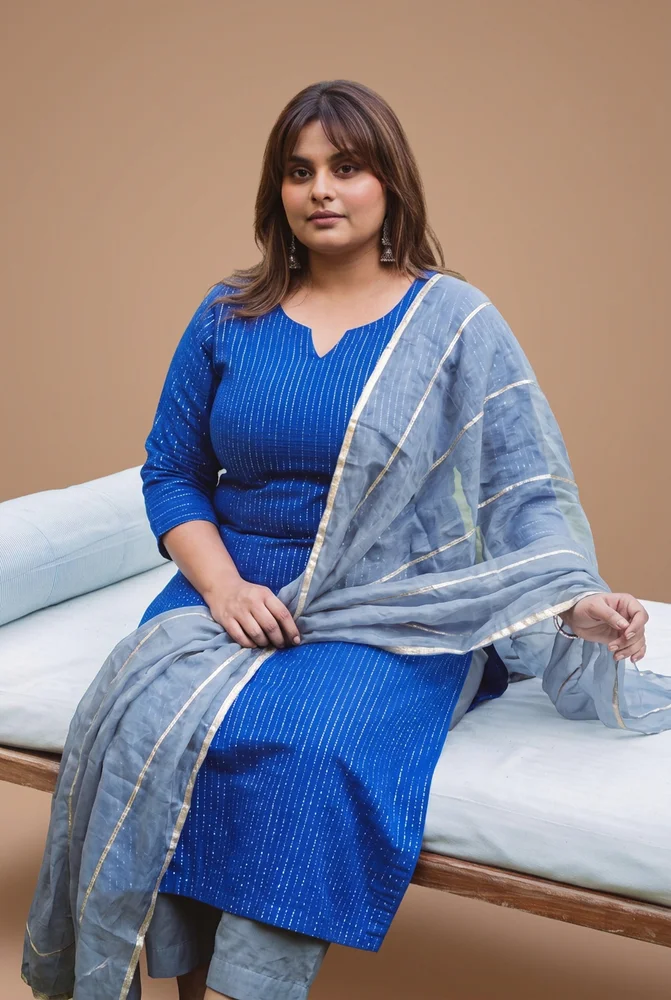Blue Cotton Lurex Ethnic Kurta Set with Organza Dupatta 5