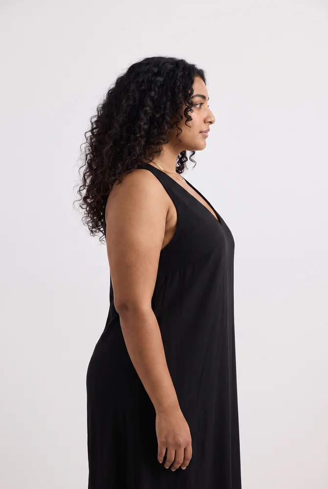 Crossed in Chic Sleeveless Maxi Dress in Black 5