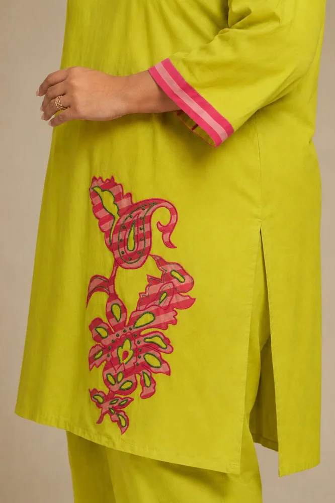 Lemon Short Kurta With Embroidery Paired With Matching Pants With Curved Hemline 4