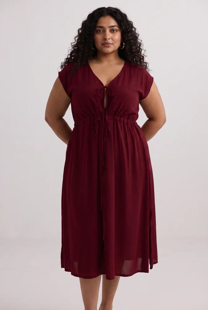 Deep V-neck Gathered Dress in Burgundy 2