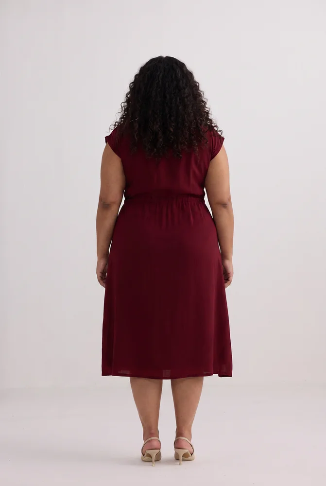 Deep V-neck Gathered Dress in Burgundy 3
