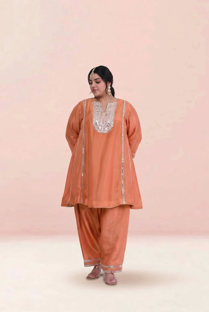 Mehar Aaina Short Kurta Set 4