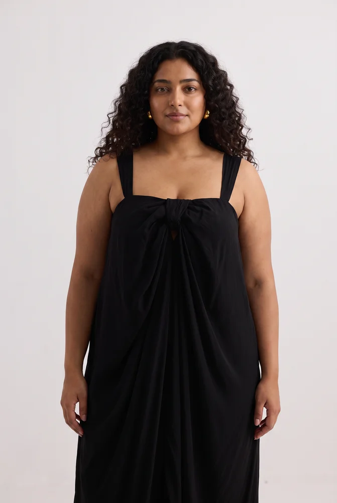 Twilight Twist Strappy Maxi Dress in Black 5