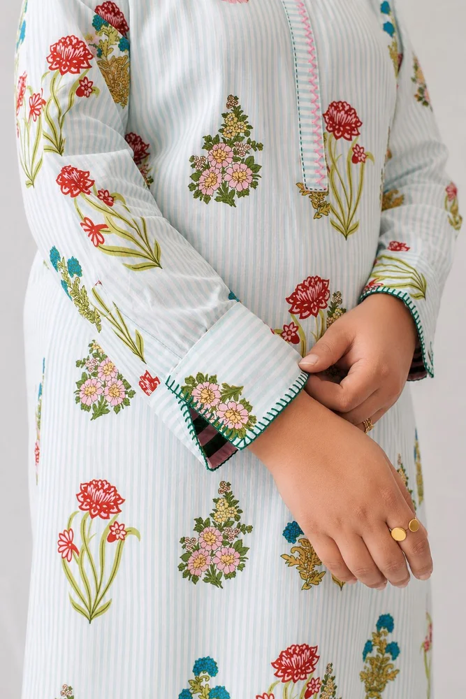 Aqua Floral Short Kurta With Band Collar Paired With White Straight Pants 3