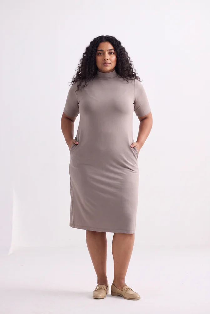 High Crew Neck Elbow Sleeves Fitted Dress in Earth Grey