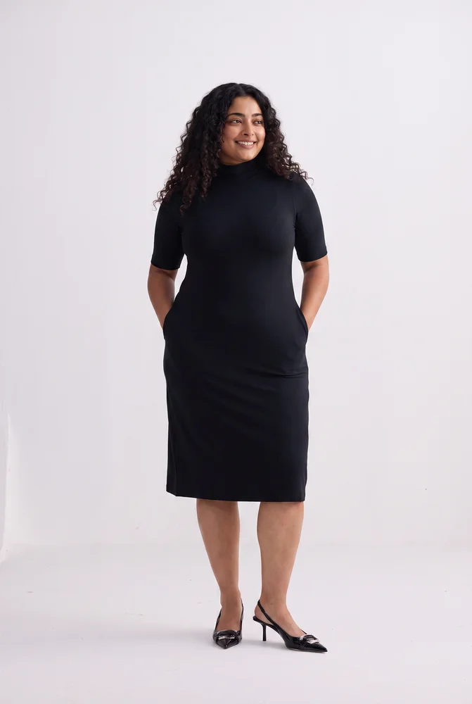 High Crew Neck Elbow Sleeves Fitted Dress in Black 3
