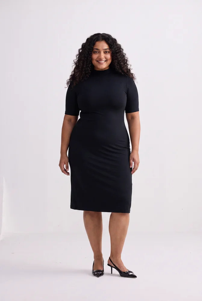 High Crew Neck Elbow Sleeves Fitted Dress in Black 2