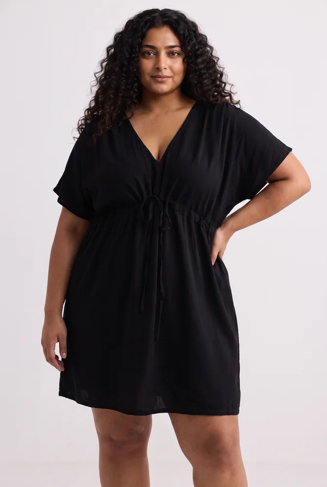 Oversized Gathered Short Dress in Black 6