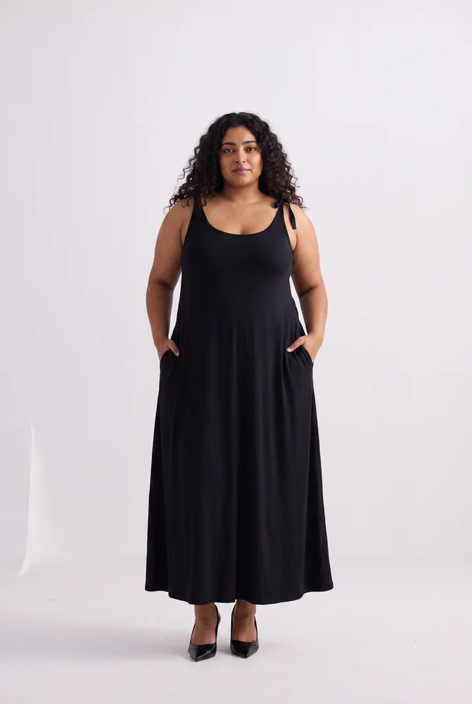 Tie-Detail Maxi Dress in Black 2