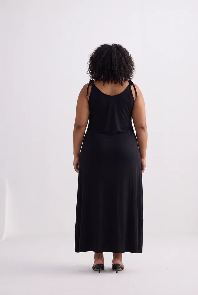 Tie-Detail Maxi Dress in Black 6