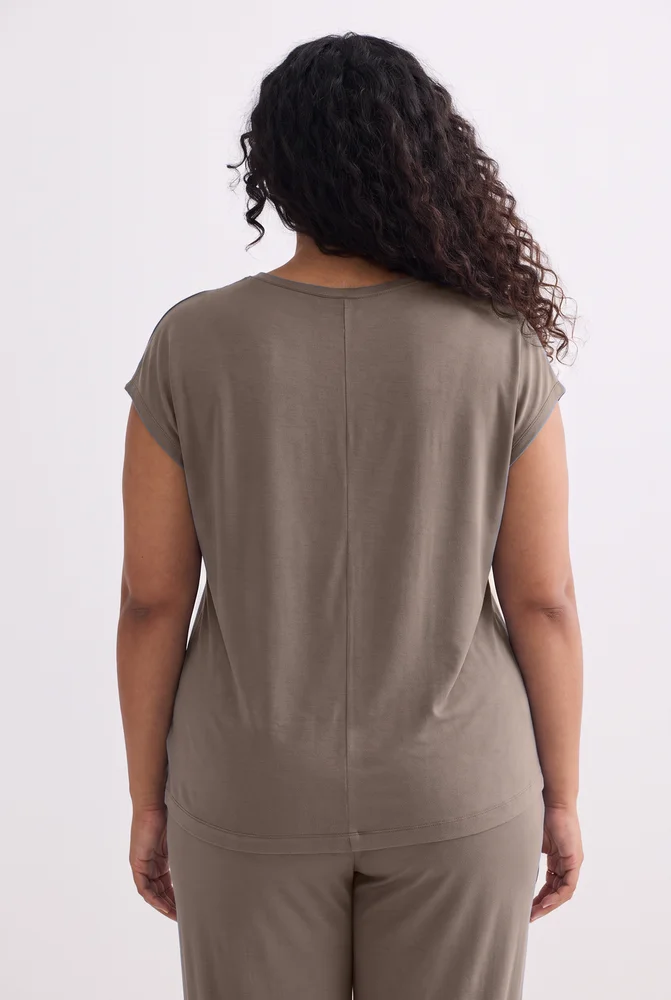 Relaxed Tee in Earth Grey 2