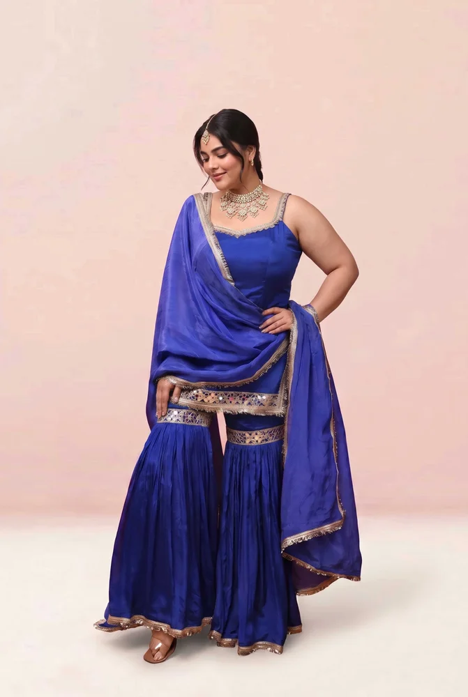 Eknoor Chinon Aaina Garara Set