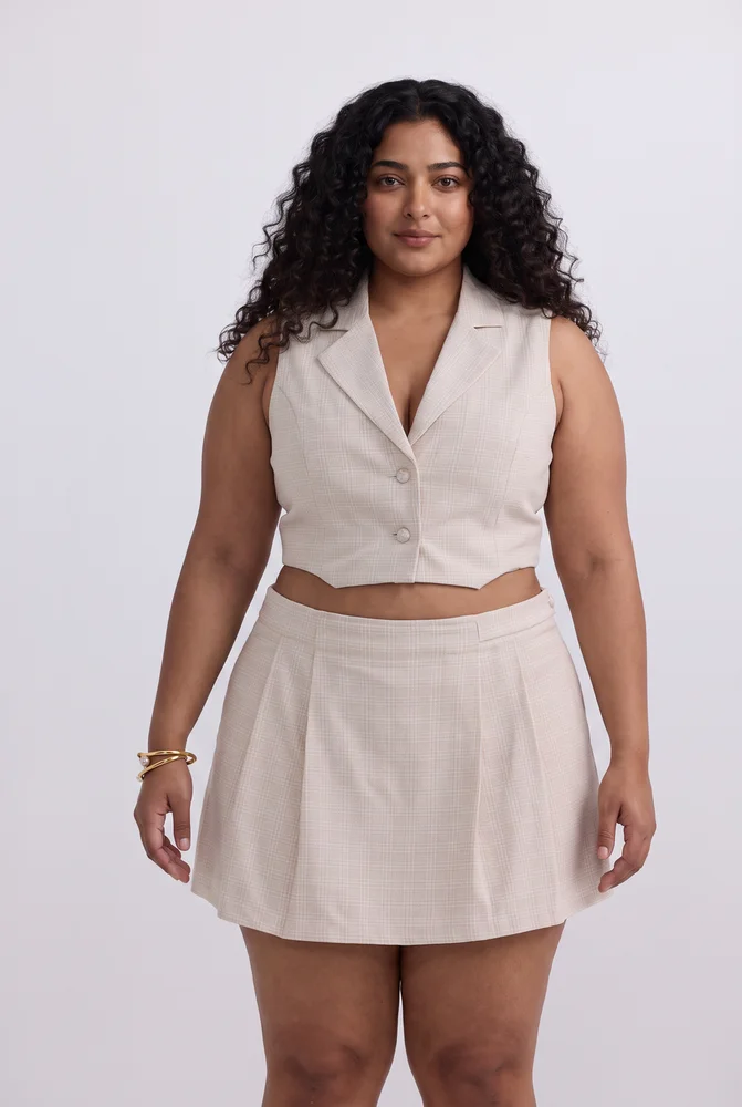 Cropped Cotton Tweed Vest in Cream 4