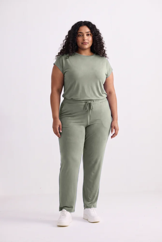 Relaxed Tee Set in Olive 3